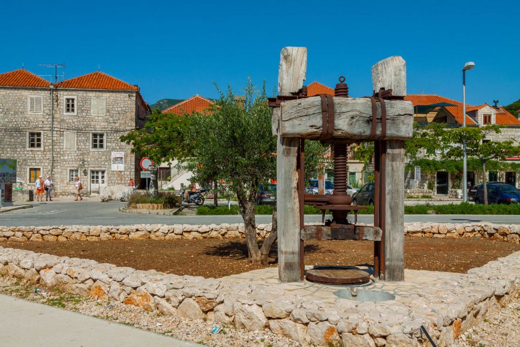 Ston Town